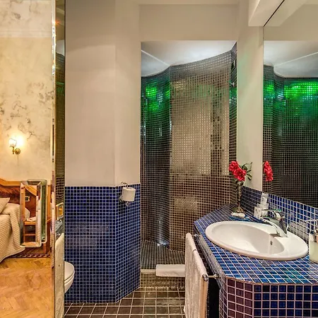 Relais Conte Di Cavour De Luxe 4* Řím