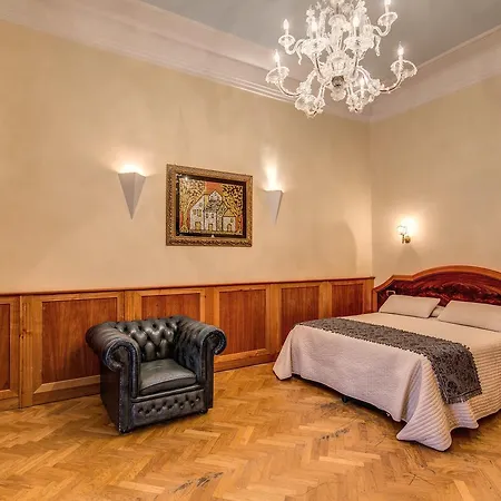 Relais Conte Di Cavour De Luxe Penzion Řím