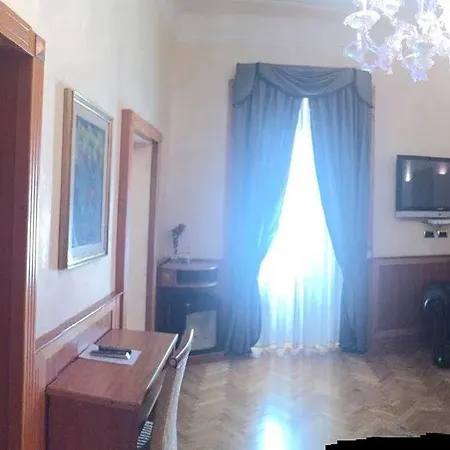 Relais Conte Di Cavour De Luxe Penzion
