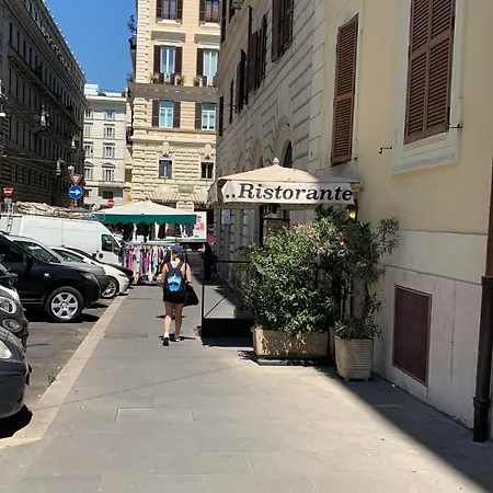 Relais Conte Di Cavour De Luxe Πανσιόν Ρώμη