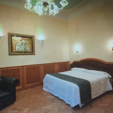 Relais Conte Di Cavour De Luxe