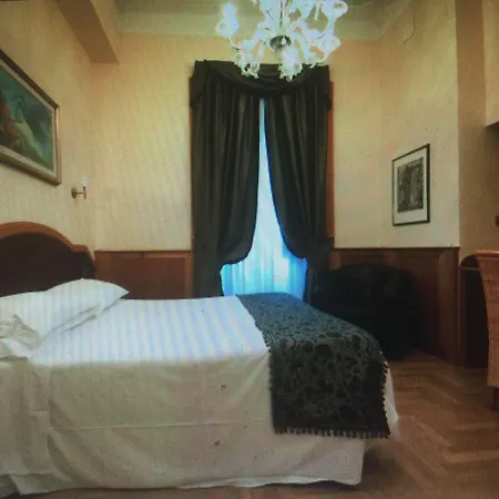 Relais Conte Di Cavour De Luxe 4*
