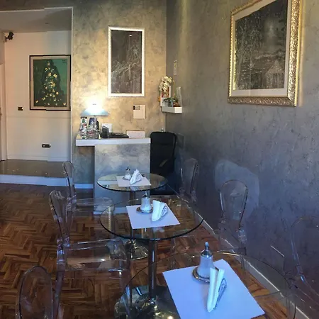 Relais Conte Di Cavour De Luxe Πανσιόν 4*