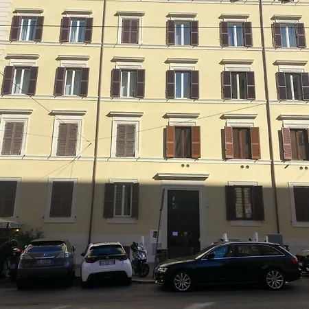 Relais Conte Di Cavour De Luxe Pensionat 4*